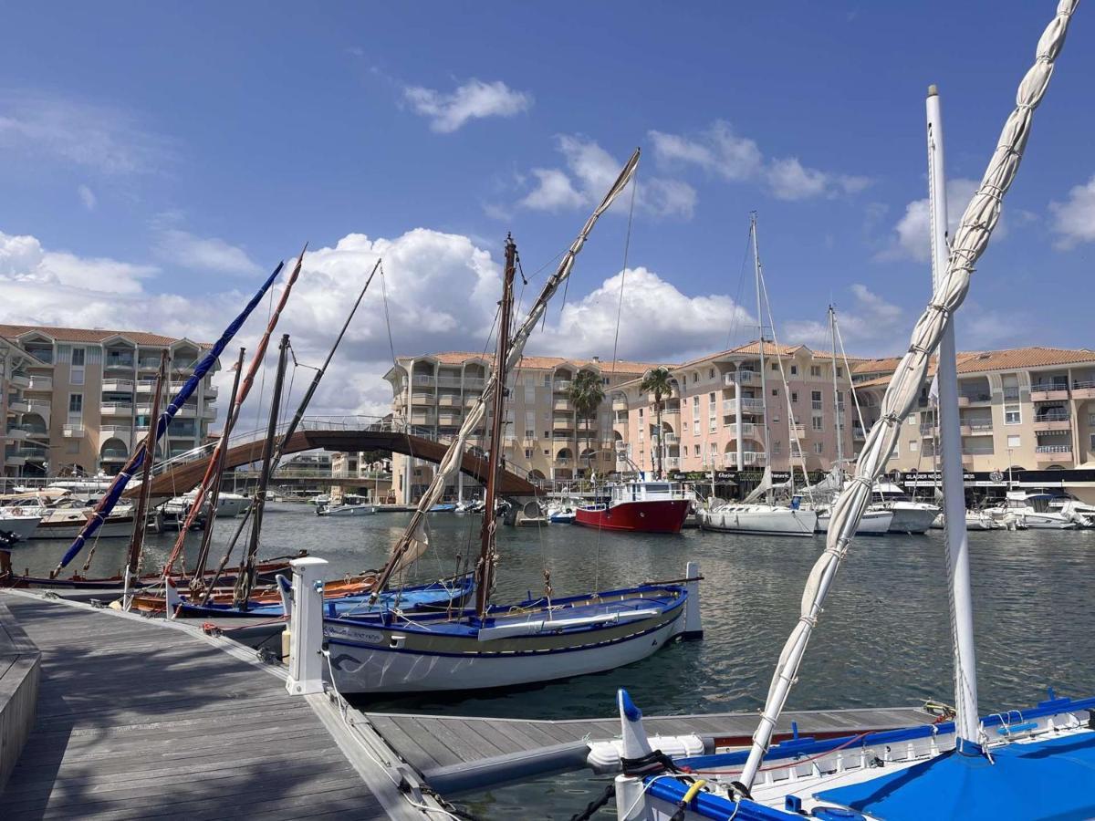Studio Cabine A 200M De Port Frejus, Plage, Commerces, Terrasse, 4 Couchages, Menage Inclus - Fr-1-226A-31 エクステリア 写真